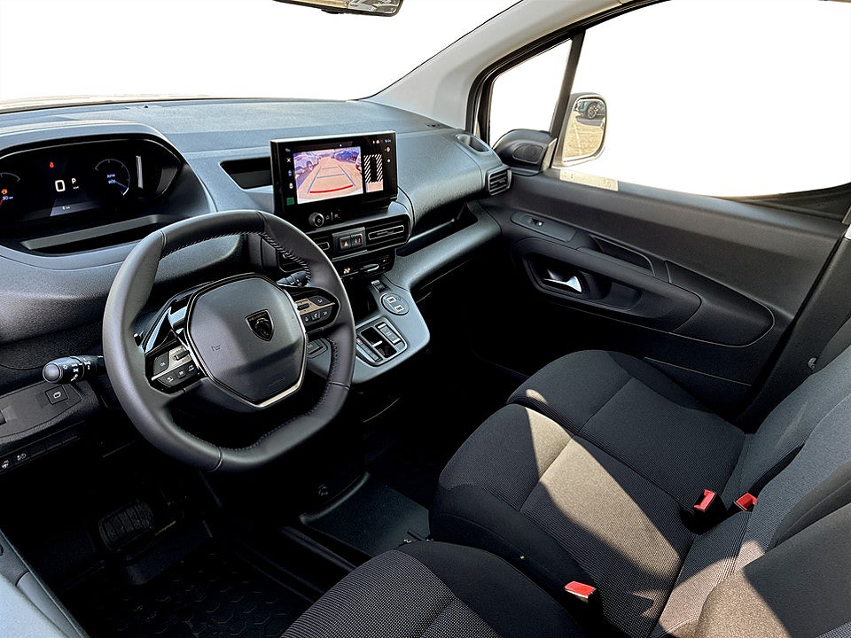 Bild på Peugeot Partner Plus 130hk Aut L2 - EDITION! SERVICE & V-HJUL INGÅR!