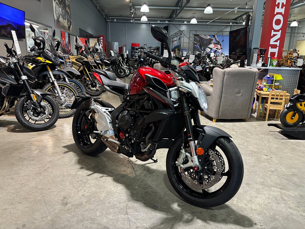 MV Agusta Brutale 800 #Endast 130 mil# 