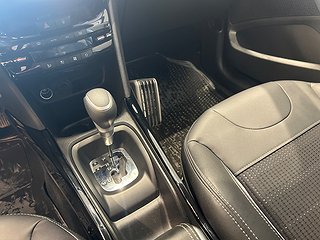 Peugeot 2008 1.2 110hk Aut Allure/Drag/MoK/Psens/Låg skatt
