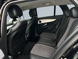 Mercedes-Benz E  4MATIC Avantgarde Drag/SoV-Däck/Navi/Kamera/Adap Fart – bild 13
