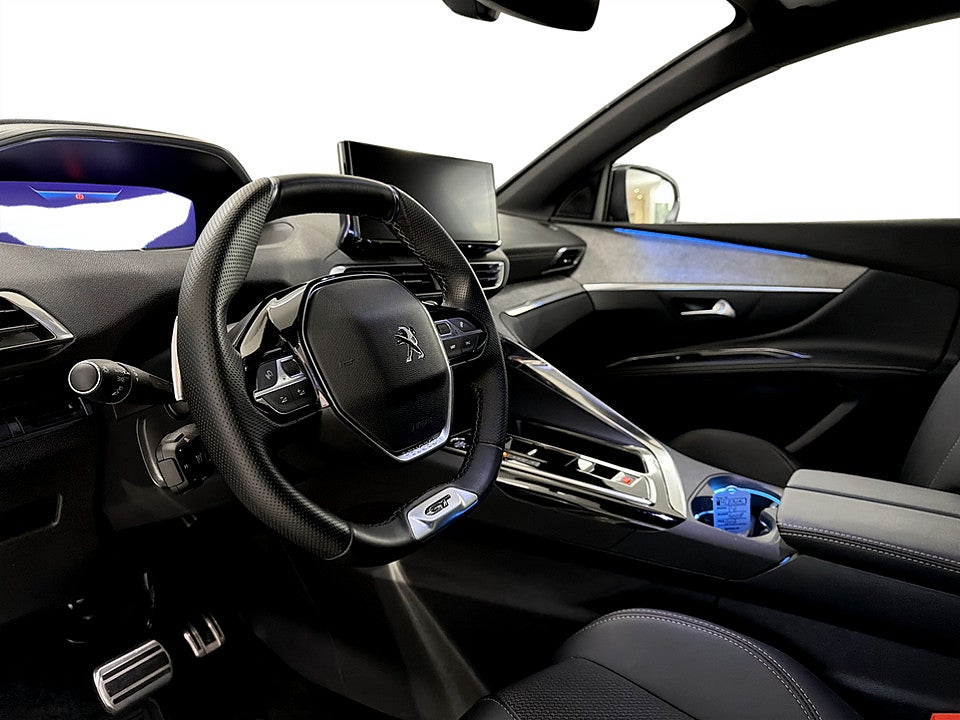 Bild på Peugeot 5008 GT 1.2 PT 130hk Aut - 7-SITS,B-KAMERA,NAVI