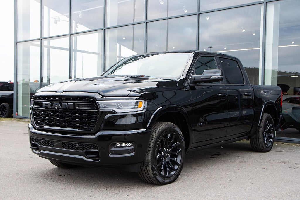 Dodge RAM 1500 Limited Night Edition 548 hk - LÅG SKATT E85