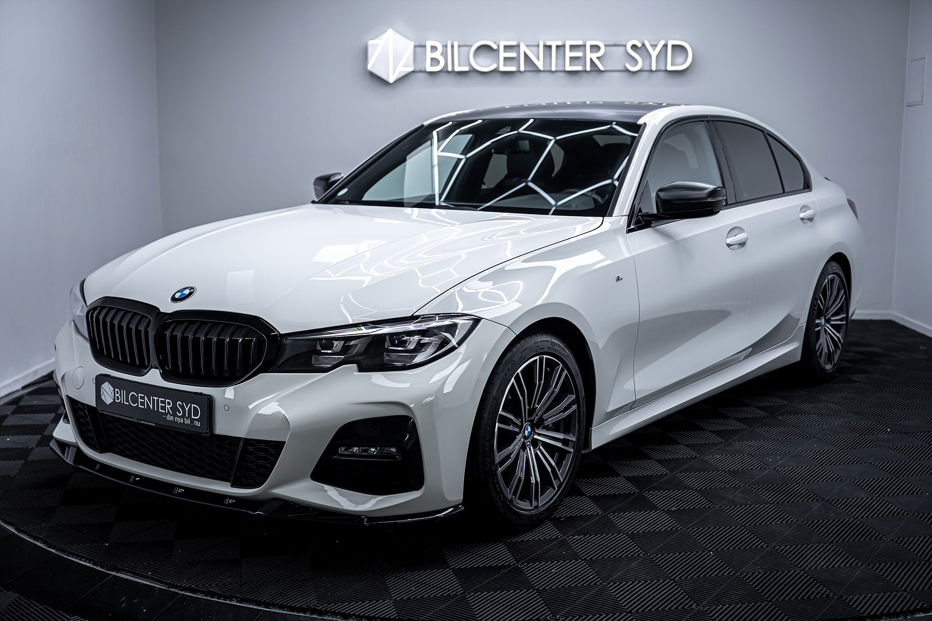 BMW 330 i 2021, kuva 3/10