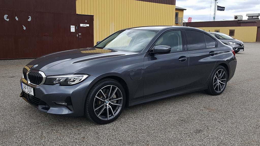 BMW 330e Plug-in Hybrid 292hk Sport line  