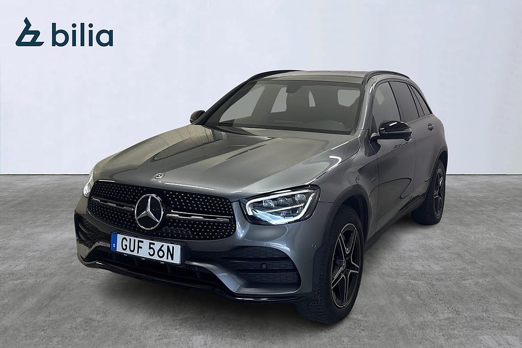 Mercedes-Benz GLC AMG Line / Night/ V-hjul