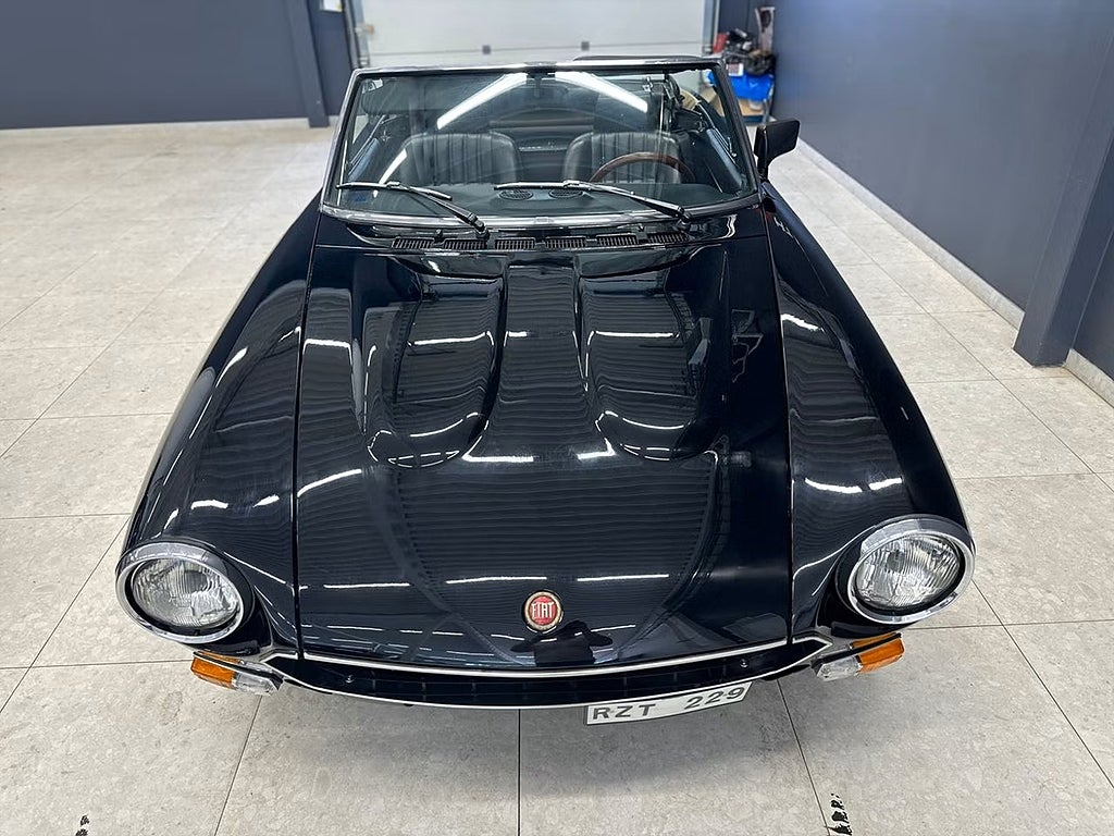 Fiat Spider 124 Pininfarina 4,99% 2000 (1981)