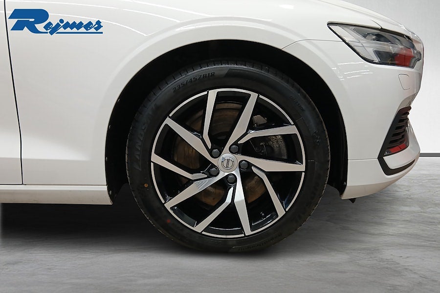 Volvo V60 Recharge T6 Inscription Expression