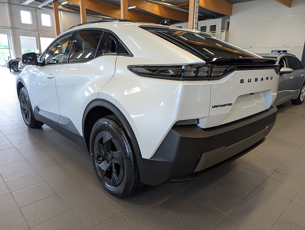Subaru Uncharted Long Range 77 kWh / Limited