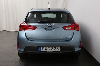 Halvkombi Toyota Auris 7 av 24