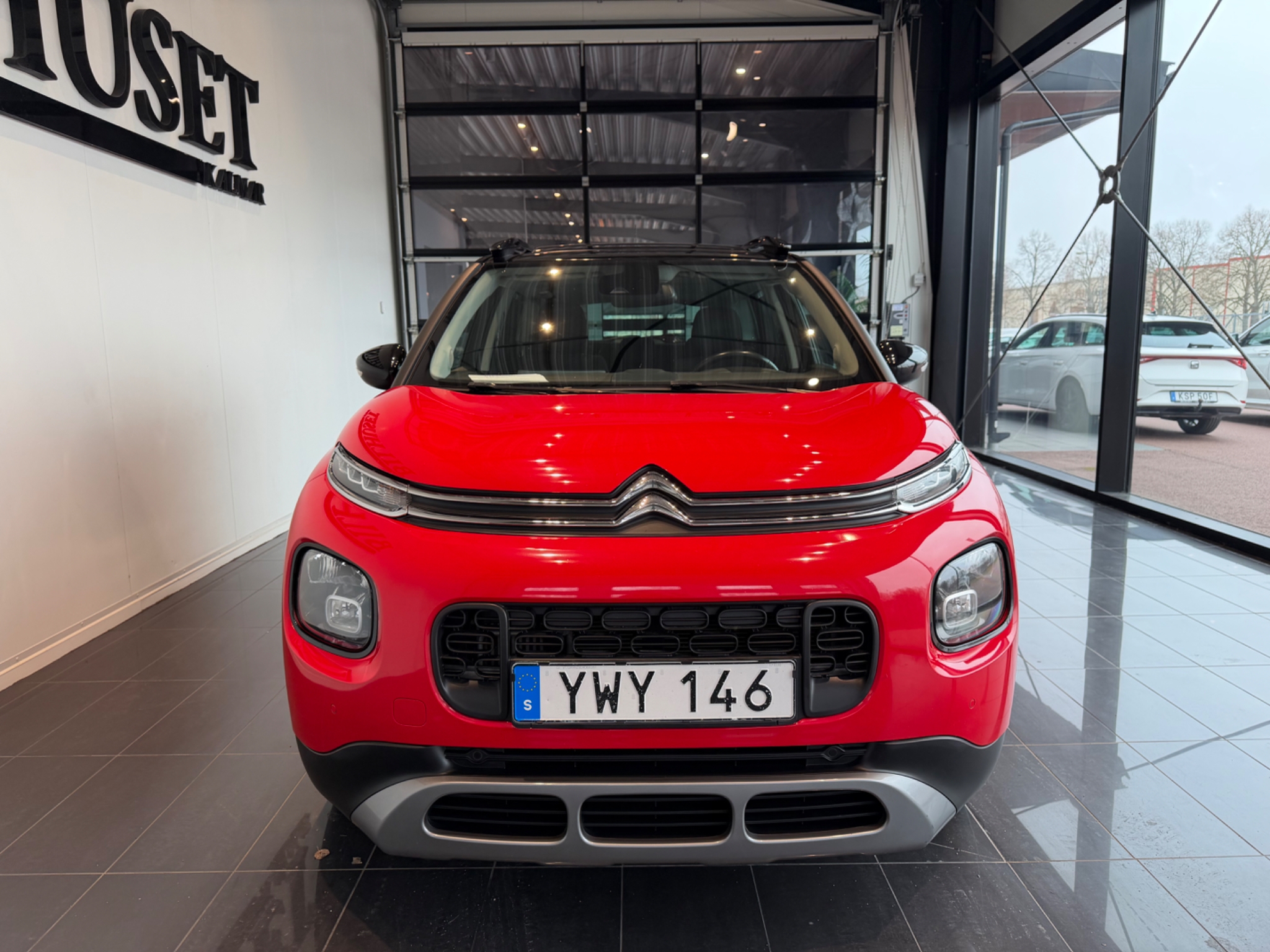 Citroen C3 Aircross 1.2 PureTech 2018, bild 2/40