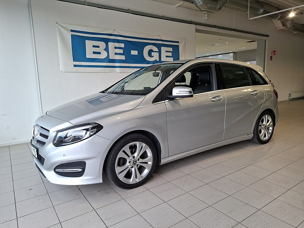 Mercedes-Benz B 109HK Automat Dragkrok Backkamera SoV