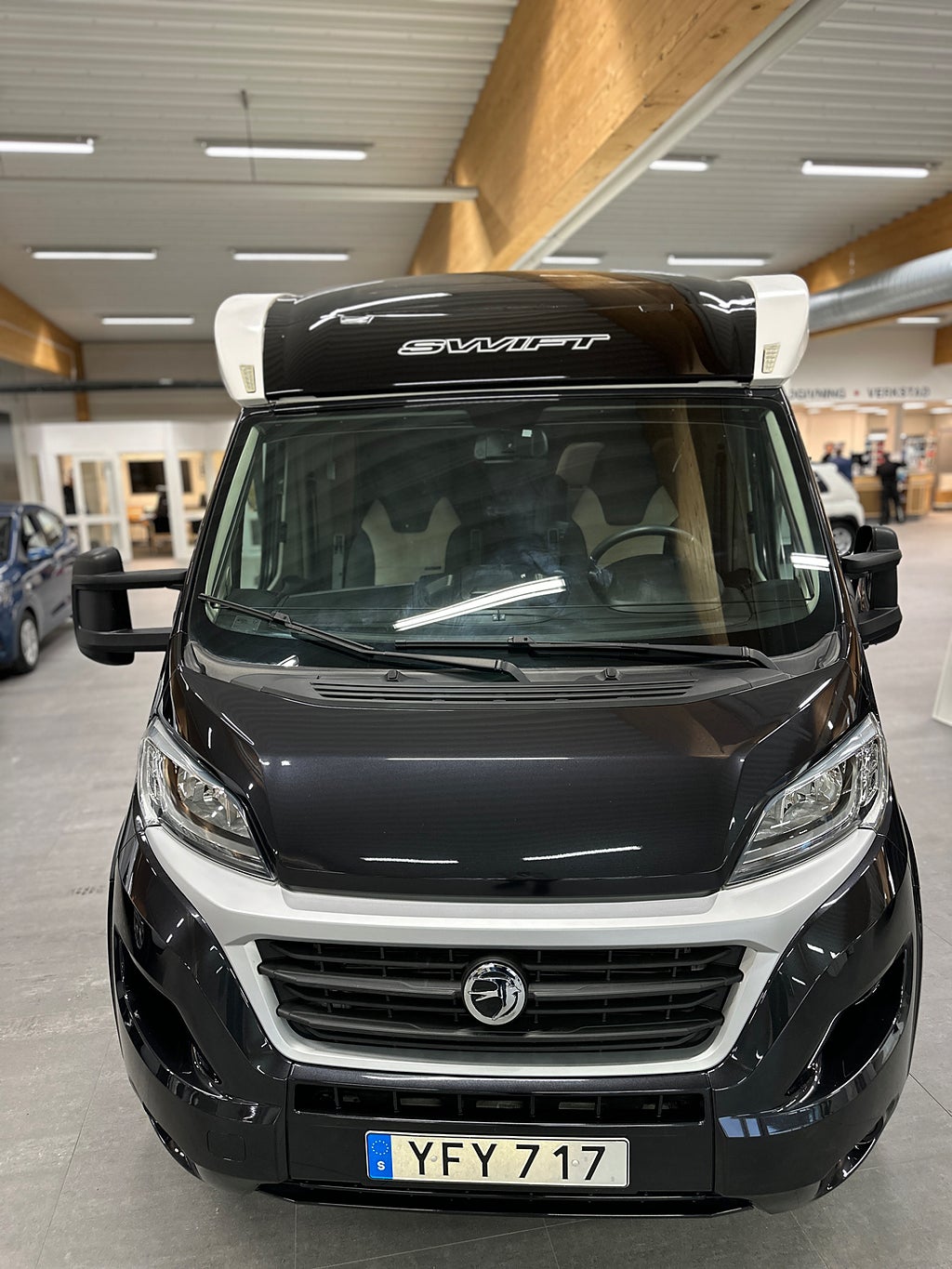 Swift 794 QB Toscane 150HK, Dubbelsäng, 1 ägare thumbnail