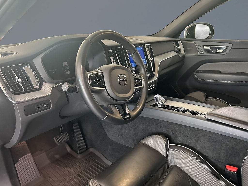 Volvo XC60 Recharge T6 II Plus Dark Edition//Drag//H&K//