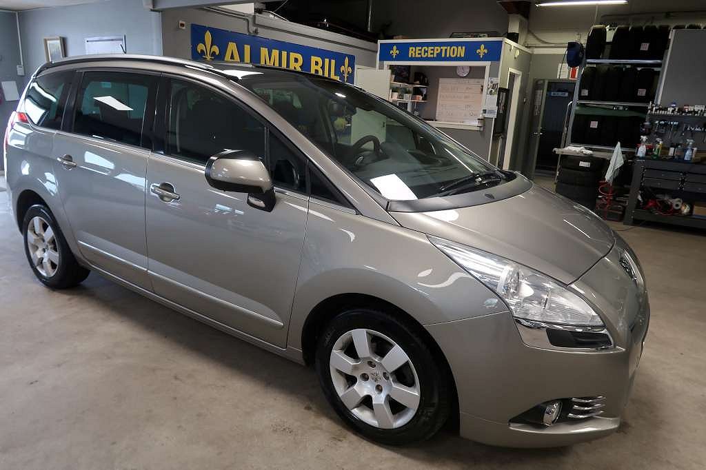 Peugeot 5008 1.6 e-HDi EGS Euro 5