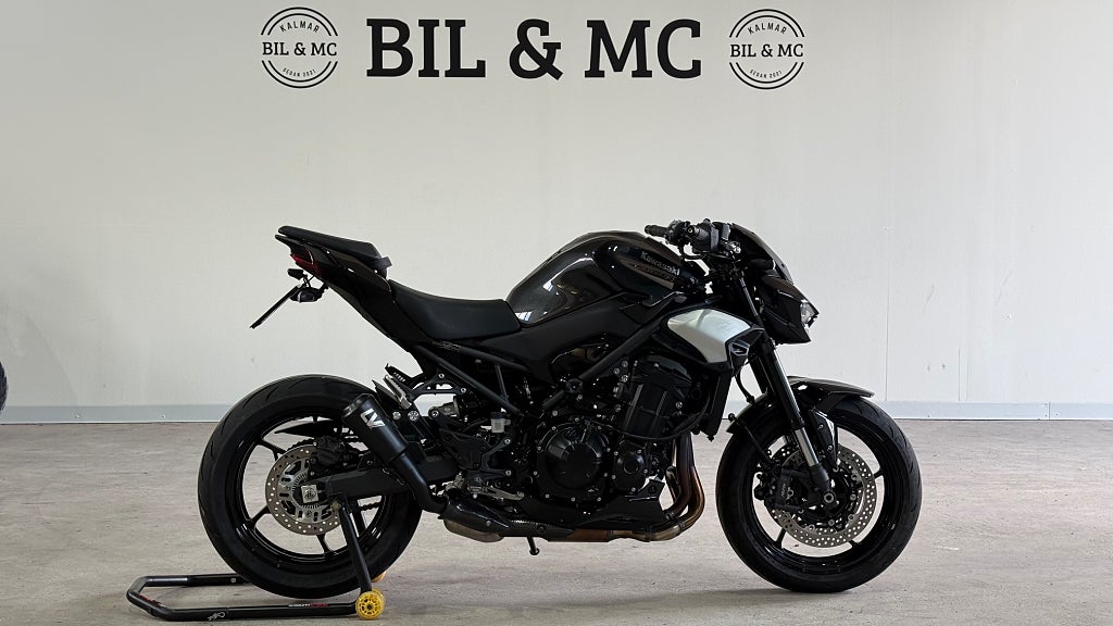 Kawasaki Z900 A2 Nyskick låga mil 0kr insats räntekampanj 