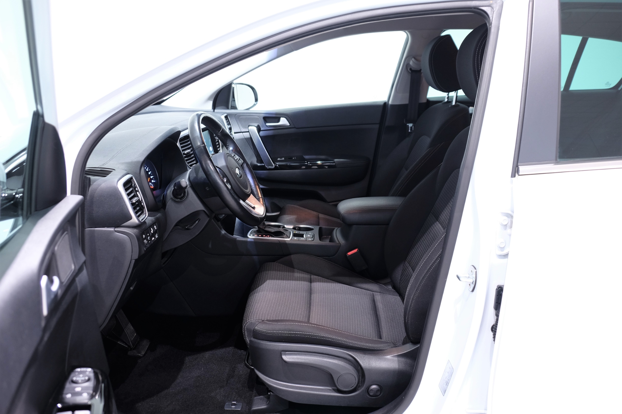 Kia Sportage 1,6 177hk T-GDI AWD AUT 2019, bild 4/49