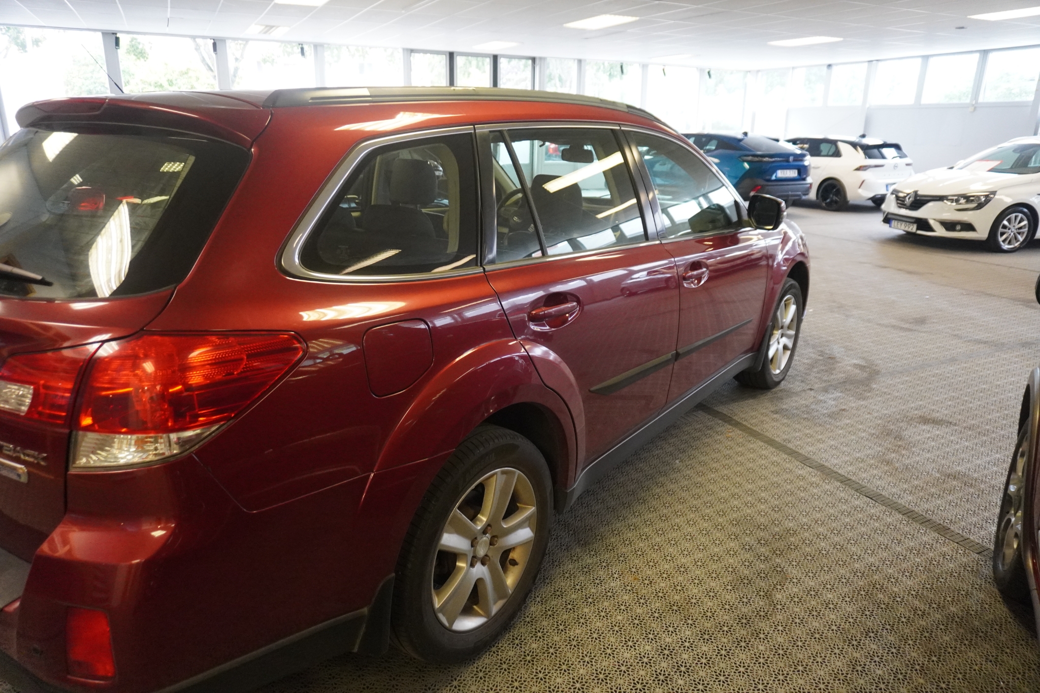 Subaru Outback 2.0 4WD Business Euro 5 2012, bild 3/38