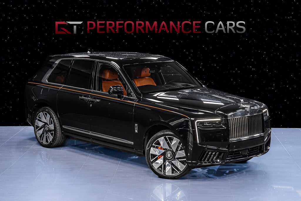 Rolls-Royce CULLINAN Series II PD26 Stars 4-seat TV Fascia 23" Bespoke Audio