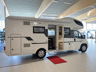 Husbil-alkov Adria CORAL XL 670 DK 4 av 29