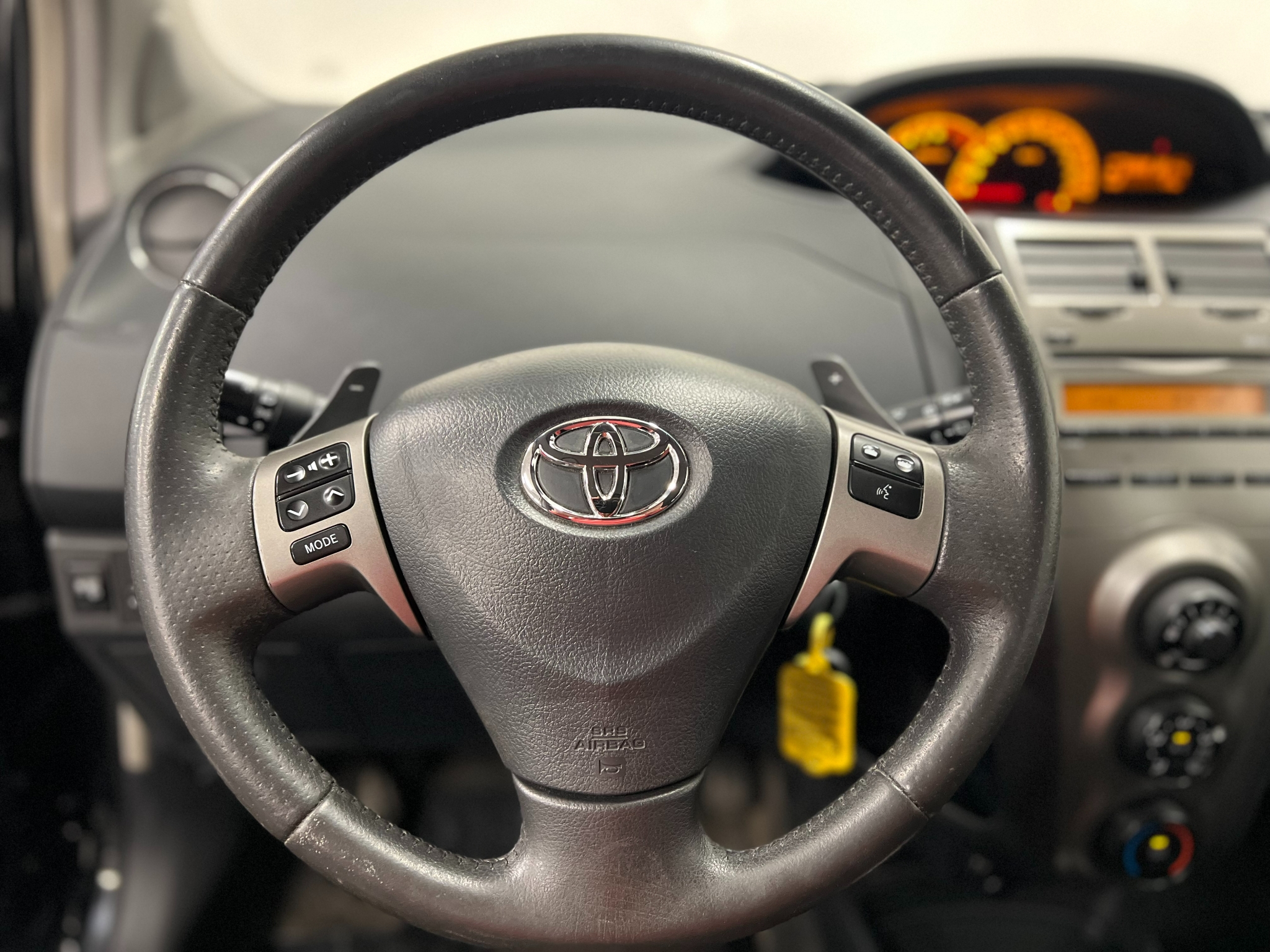Toyota Yaris 2010, bild 7/44