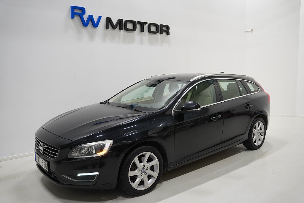 Volvo V60 D4 AWD 163hk Summum Taklucka D-värmare Navigation Skinn
