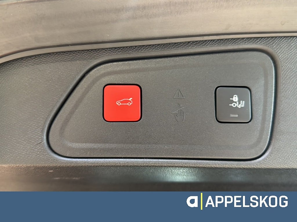 Peugeot 3008 GT PureTech 180 Automat Ultimate Business thumbnail