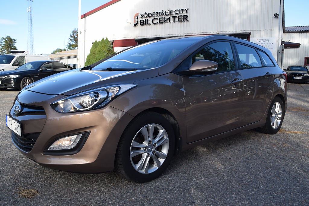 Hyundai i30 Kombi 1.6 CRDi Business Euro 5 Auto Kamkedja