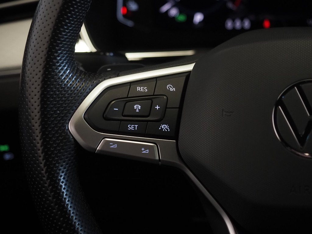 Volkswagen Passat SC GTE 218hk |Drag|Värmare|Cockpit|Matrix| 2021
