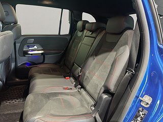 SUV Mercedes-Benz GLB 10 av 14