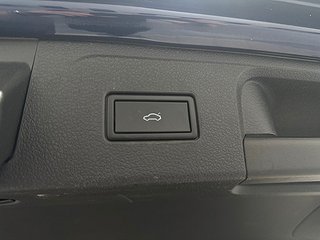 Volkswagen Passat 2.0 4M R-Line 190hk/Drag/Kamera/D-värm/SoV