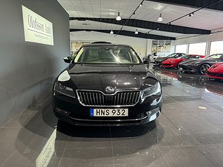 Halvkombi Skoda Superb 2 av 16