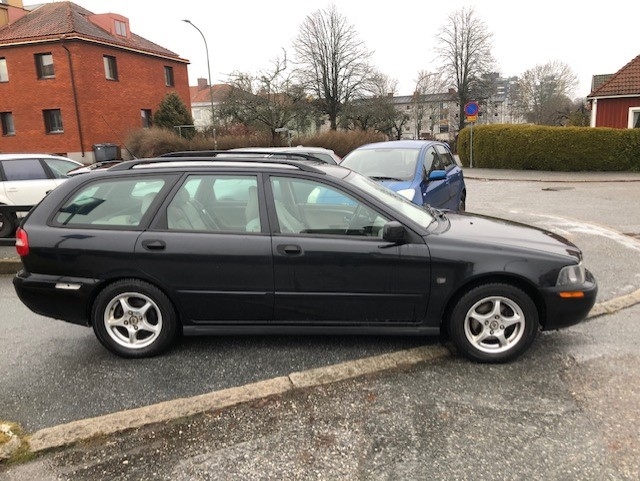Volvo V40 1.8 122hk / klima / Svensksåld 2004, bild 5/35