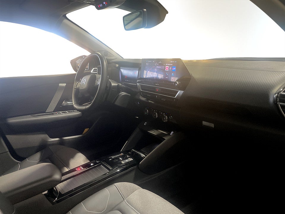 Bild på Citroën C4 Shine 1.2 PT 130hk Aut B-KAMERA CARPLAY