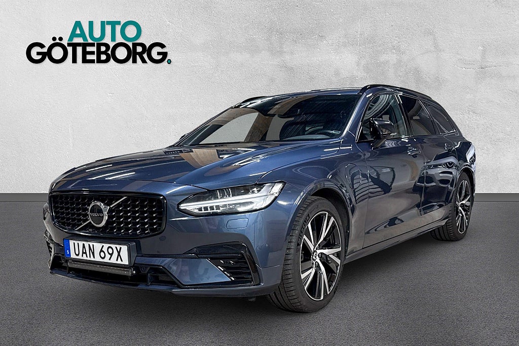 Volvo V90 Recharge T8 AWD 456HK R-Design 1-Ägare MOMS Drag