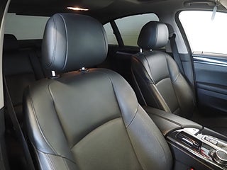 Sedan BMW 530 9 av 23