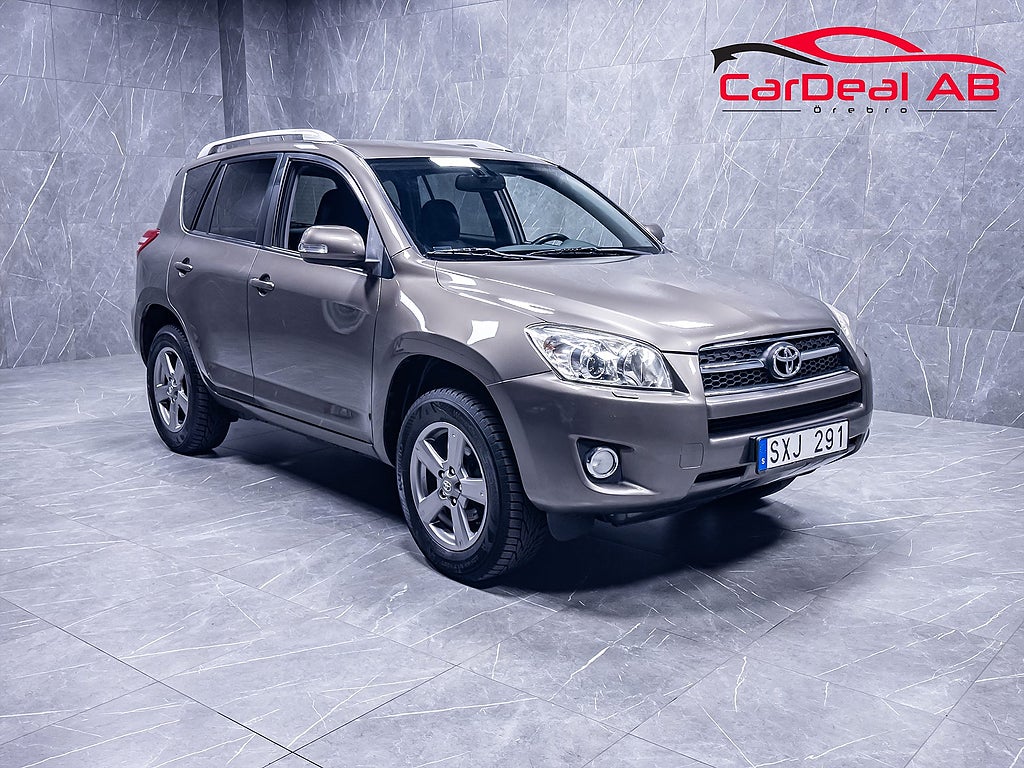 Toyota RAV4 2.0 VVT-i 4x4 158hk Dragkrok Fordonsskatt 1834kr/år