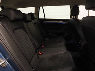 Kombi Volkswagen Passat 18 av 21