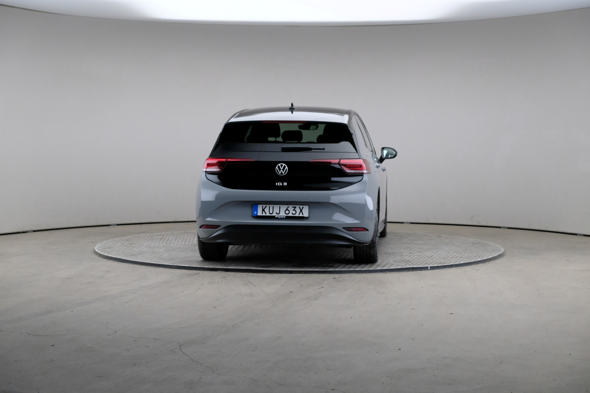 Volkswagen ID.3 Pro Performance 2023, bild 2/10