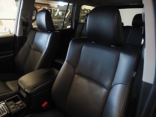 SUV Toyota Land Cruiser 17 av 24