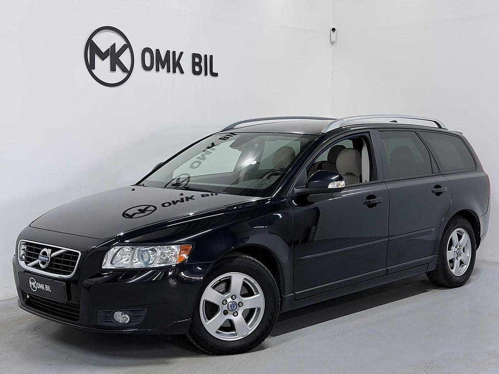 Volvo V50 D2 Momentum / Nyservad