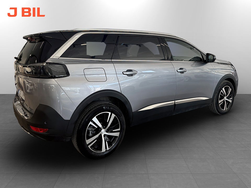 Bild på Peugeot 5008 GT 1.2 PT 130hk Aut 7-SITS B-KAMERA CARPLAY