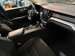 Volvo V60 D3 Momentum Dvärm Rattvärme Elbaklucka Psens SoV