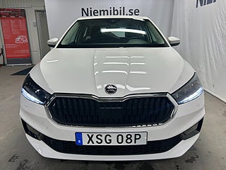 Skoda Fabia 1.0 TSI Style MOMSAD/Farthållare/M-värm/S&V-Däck