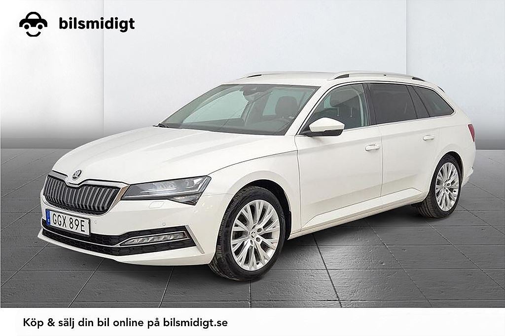 Skoda Superb Combi iV Business Drag Cockpit CANTON MOMS