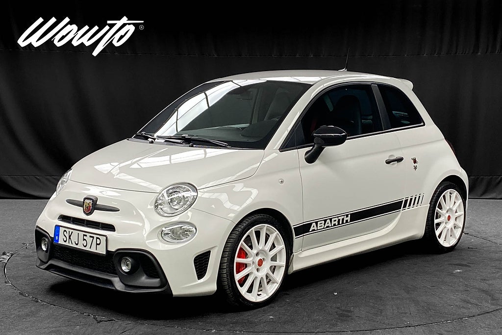 Abarth 595 Esseesse 180HK /Akrapovic /Skalstolar/ Kolfiber