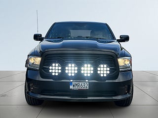 RAM 1500 Dubbelhytt 5.7 V8 Luftfjä./Pano/Drag/Kamera/S&V/Alpine