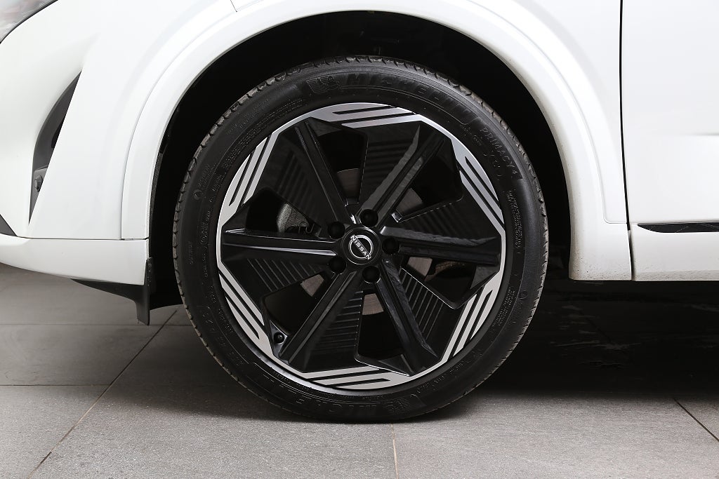 Nissan Qashqai 1,3 DIG-T XTRONIC-CVT MHEV 158hk N-Design 360° Leasbar