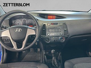 Halvkombi Hyundai i20 10 av 17