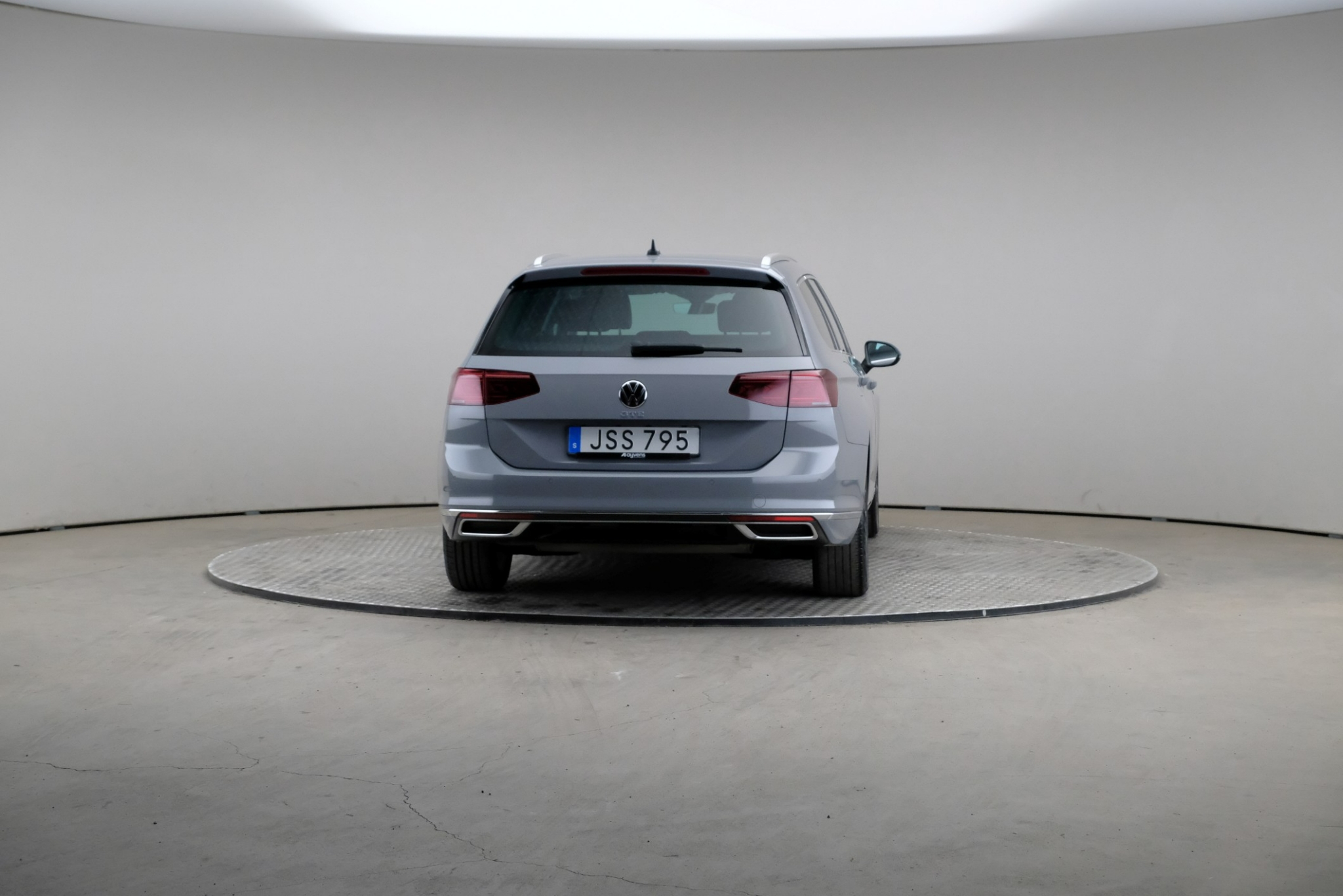 Volkswagen Passat 2023, bild 2/10