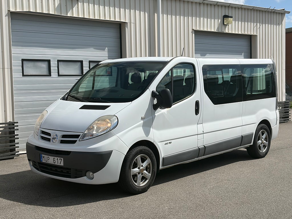 Nissan Primastar Kombi 2.0 dCi 9-Sitsig Ny-servad Ny-besiktigad